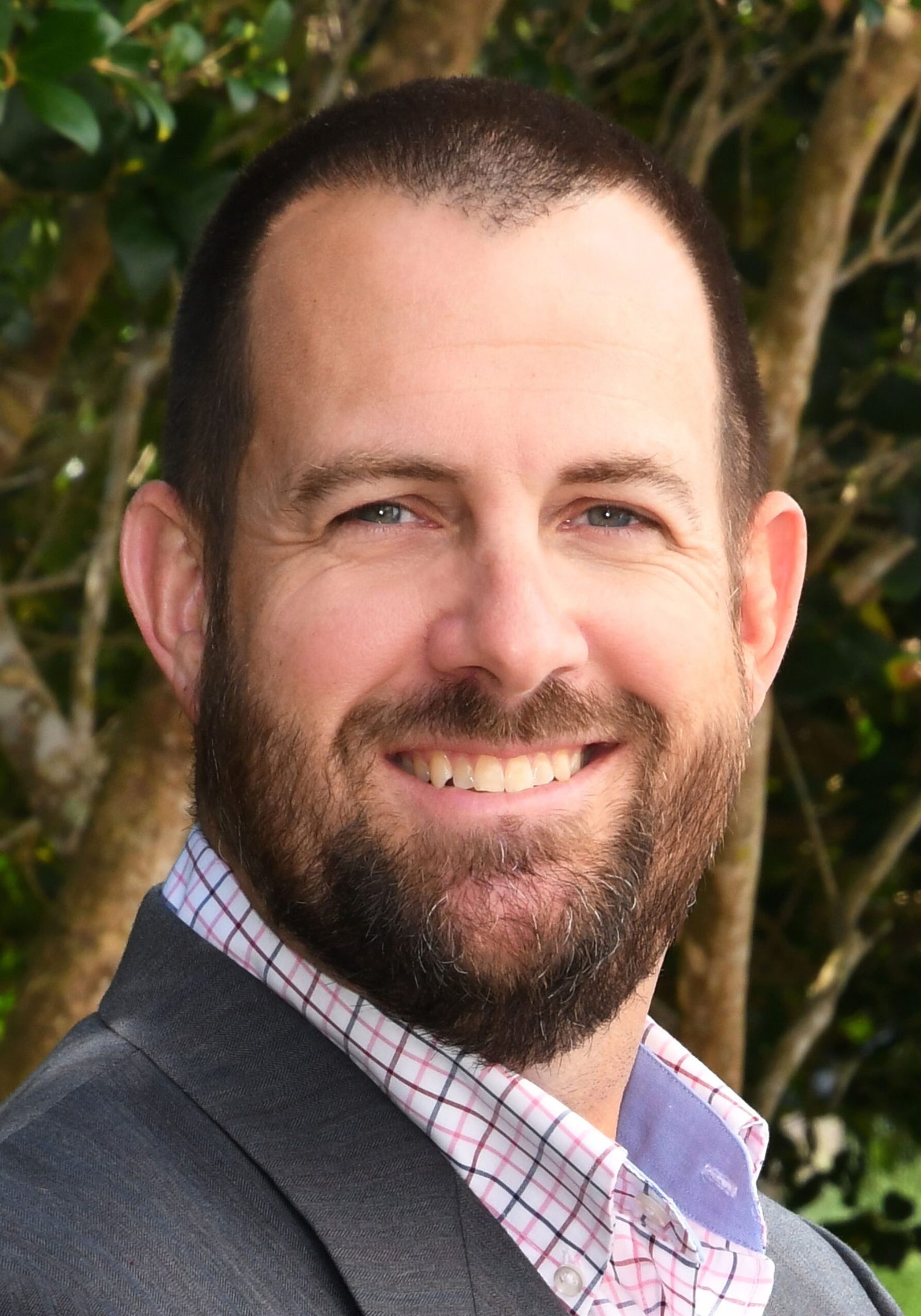 DanMoyer Headshot (1) (1)